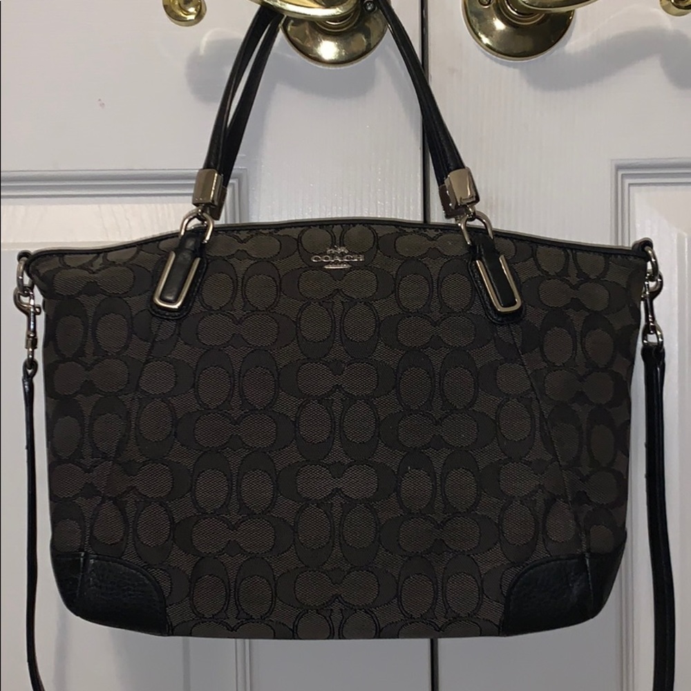Coach Kelsey Satchel